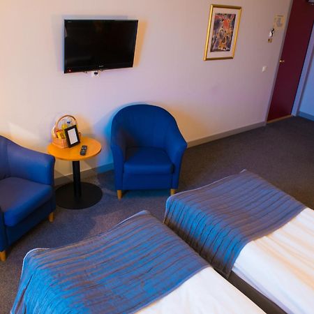 Hotel Lumber & Karle Kvänum Pokoj fotografie